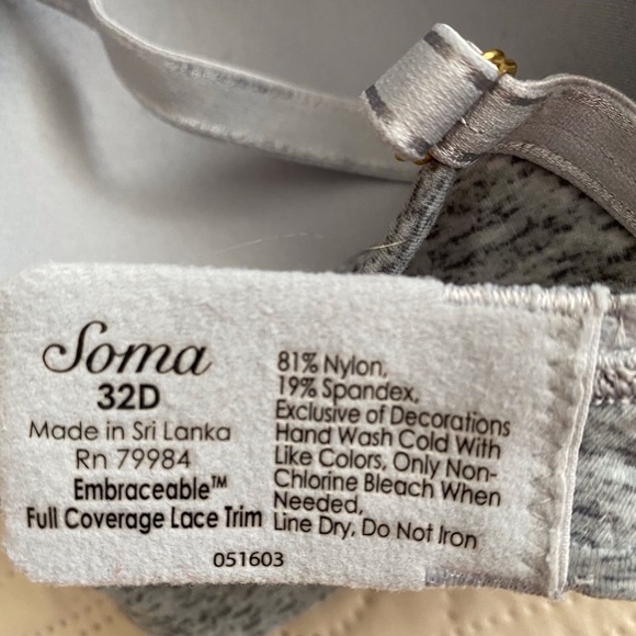 Soma Embraceable full coverage lace trim - Picture 2 of 3